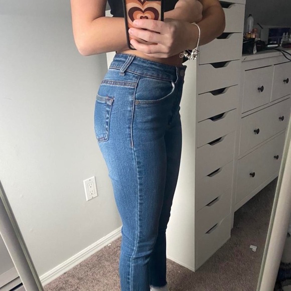 BLACK LABEL BLUE WASH JEANS ☂️ - Picture 3 of 4